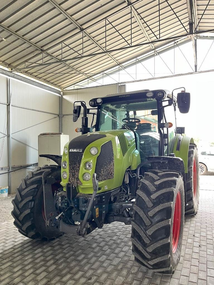 Claas Arion 440  - Farm tractor: picture 1 Claas Arion 440  - Farm tractor: picture 1