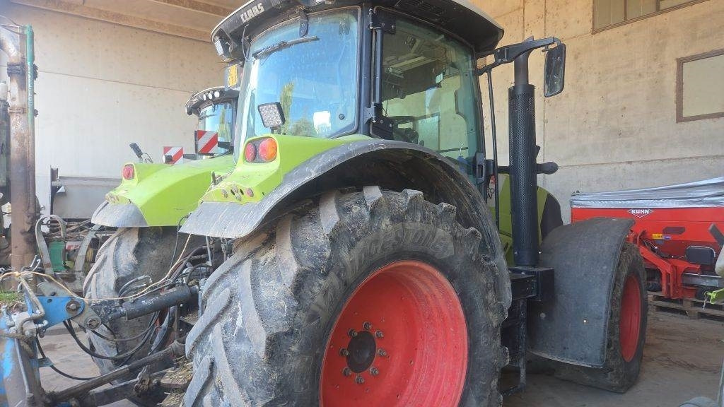 Claas Arion 630 CIS  - Farm tractor: picture 5 Claas Arion 630 CIS  - Farm tractor: picture 5
