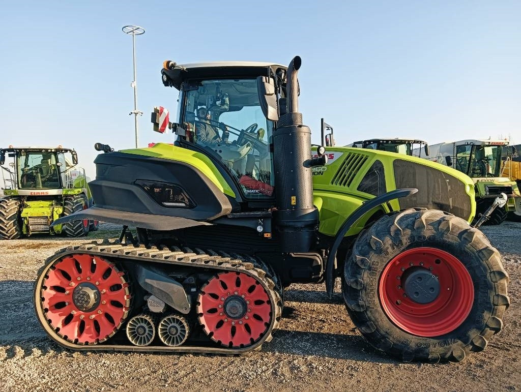 Farm tractor Claas Axion 960 Terra Trac: picture 20