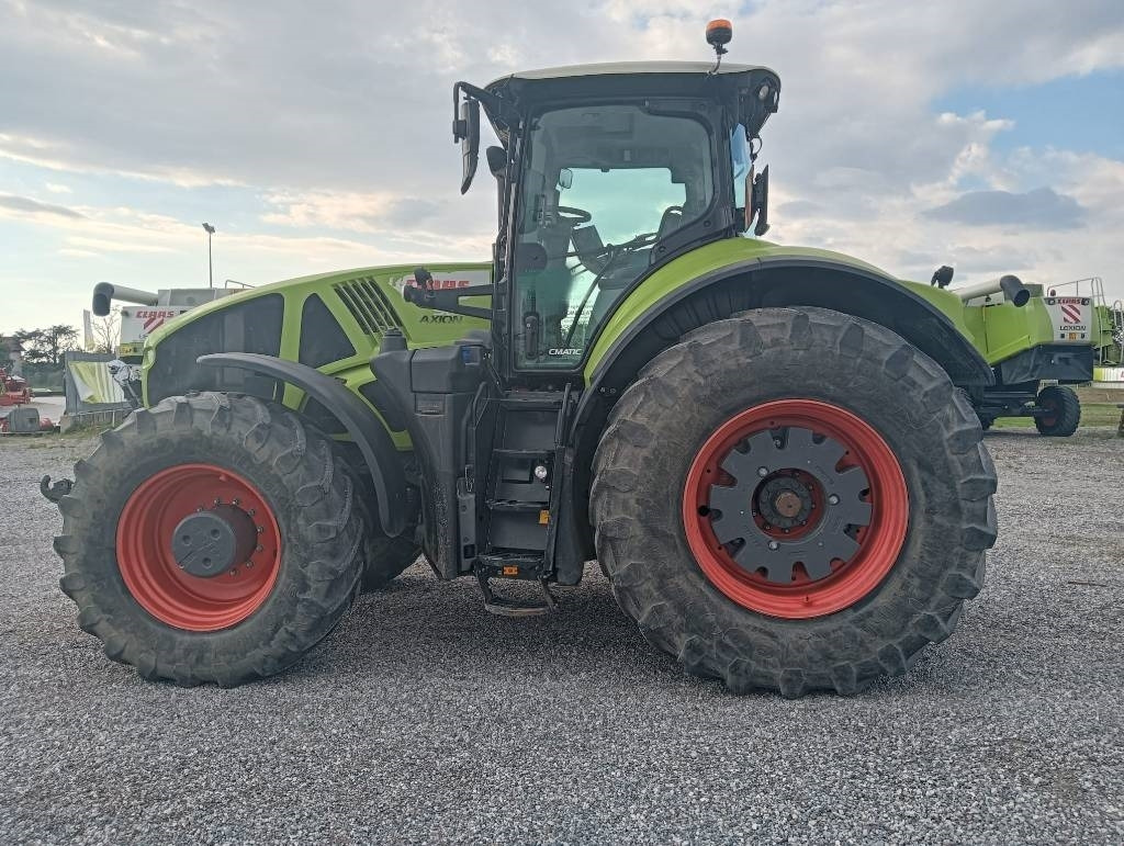 Claas Axion 960 cmatic - Farm tractor: picture 4 Claas Axion 960 cmatic - Farm tractor: picture 4
