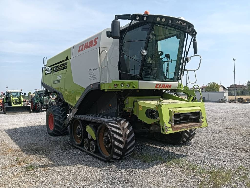 Claas Lexion 760 TT - Combine harvester: picture 1 Claas Lexion 760 TT - Combine harvester: picture 1