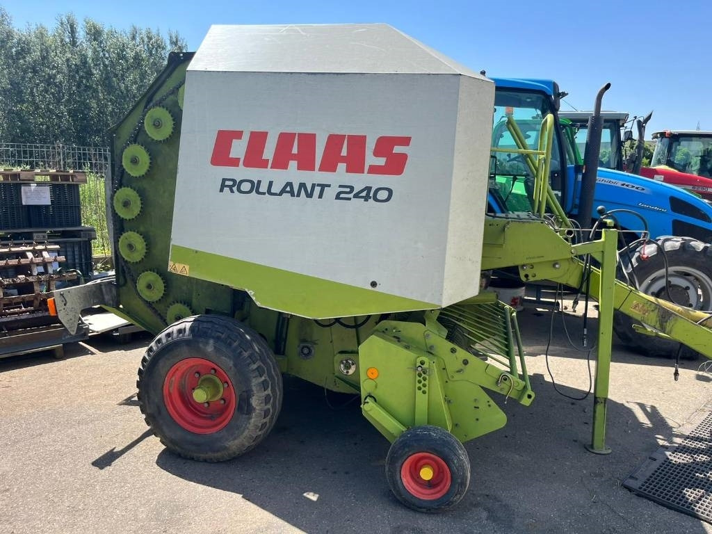Claas Rollant 240 - Round baler: picture 5 Claas Rollant 240 - Round baler: picture 5