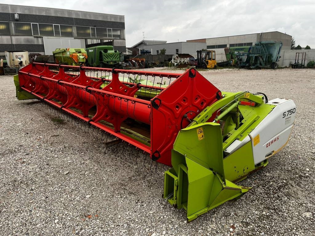 Claas S 750  - Harvester attachment: picture 4 Claas S 750  - Harvester attachment: picture 4