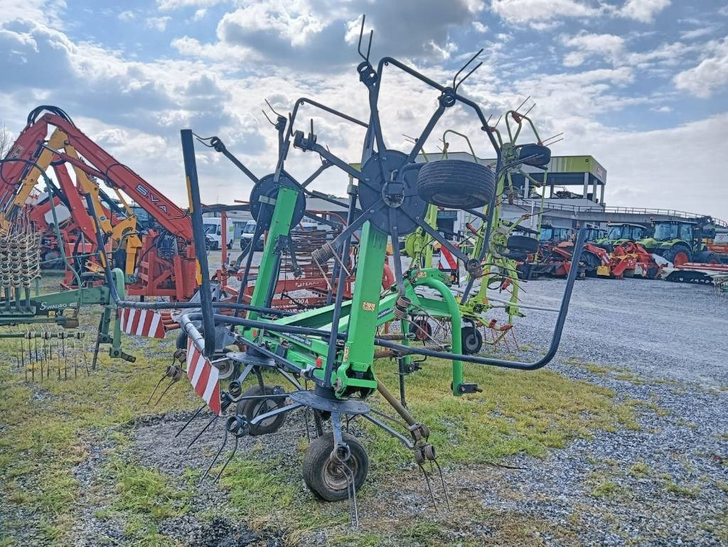 Deutz-fahr 5521  - Bale wrapper: picture 3 Deutz-fahr 5521  - Bale wrapper: picture 3