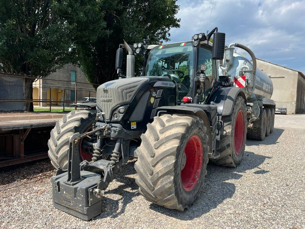 Fendt 720 - Farm tractor: picture 1 Fendt 720 - Farm tractor: picture 1