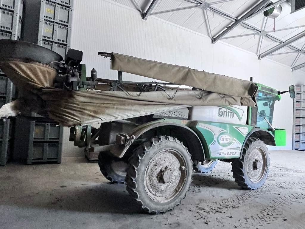 GRIM SERIE 7 M - Self-propelled sprayer: picture 2 GRIM SERIE 7 M - Self-propelled sprayer: picture 2