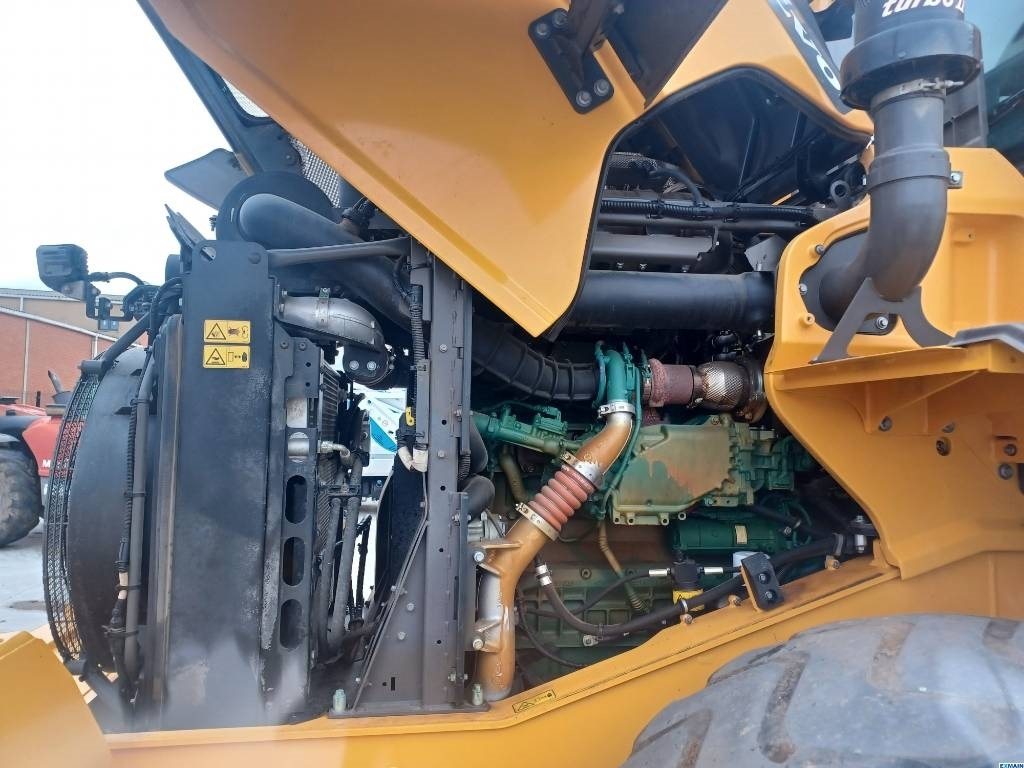 Wheel loader Volvo L 70 H: picture 8