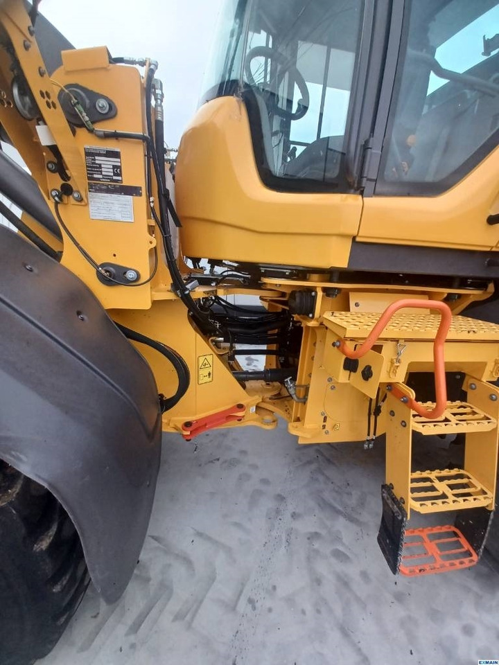Wheel loader Volvo L 70 H: picture 6