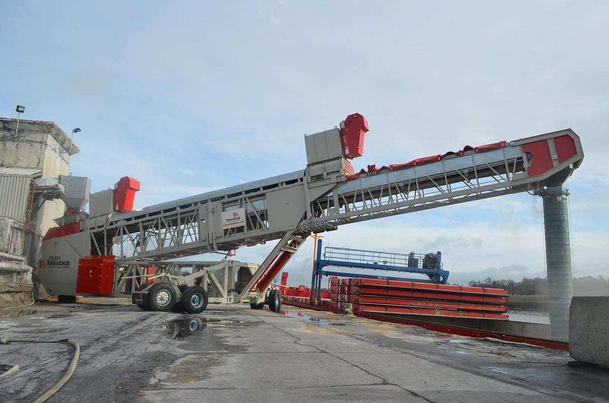 TS331 Telescopic Ship Loading Conveyor - Conveyor: picture 4 TS331 Telescopic Ship Loading Conveyor - Conveyor: picture 4