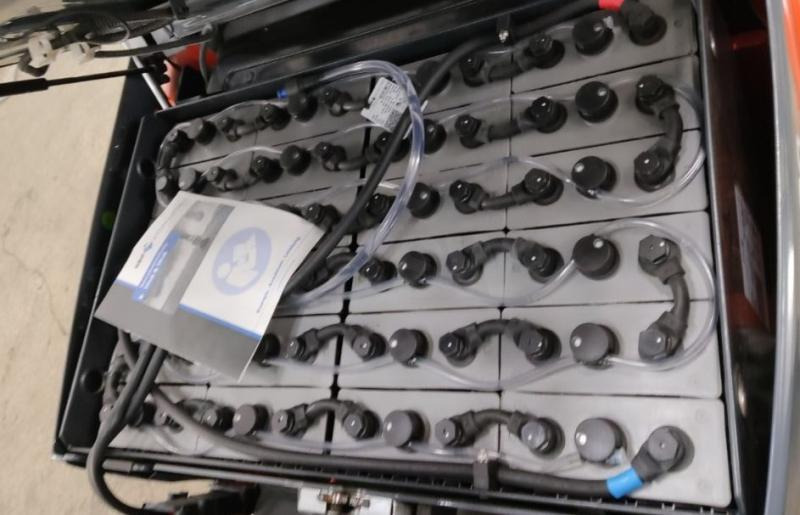 Toyota - Electric forklift: picture 4 Toyota - Electric forklift: picture 4