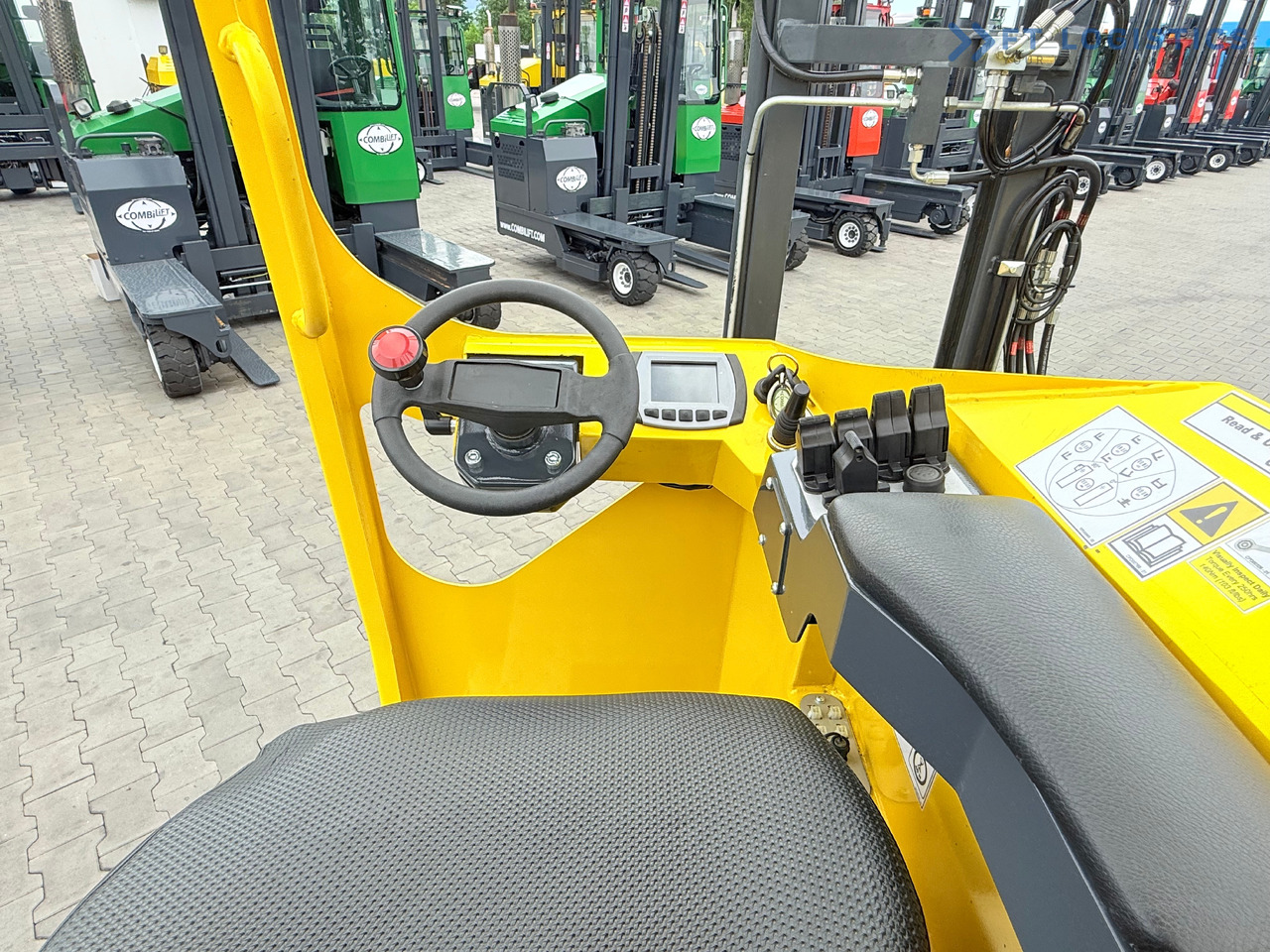 Leasing of COMBILIFT MR / ELECTRIC / TRIPLEX – 6000MM / FULL FREE LIFT / WIDE POSITIONER / FORK SIDESHIFT / ONLY 1400 HOURS / LIKE NEW COMBILIFT MR / ELECTRIC / TRIPLEX – 6000MM / FULL FREE LIFT / WIDE POSITIONER / FORK SIDESHIFT / ONLY 1400 HOURS / LIKE NEW: picture 41