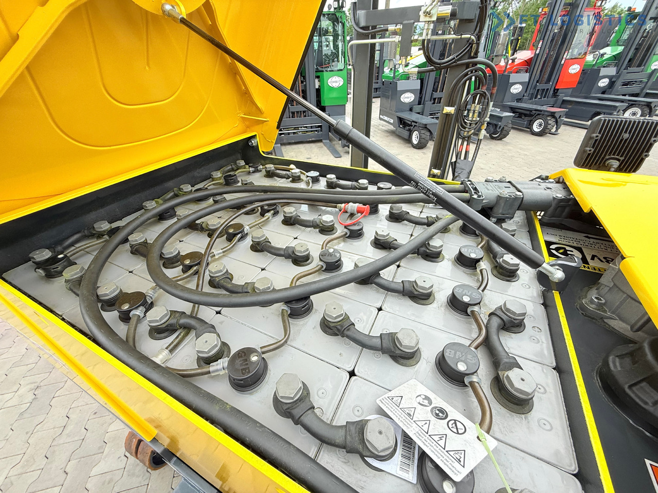 Leasing of COMBILIFT MR / ELECTRIC / TRIPLEX – 6000MM / FULL FREE LIFT / WIDE POSITIONER / FORK SIDESHIFT / ONLY 1400 HOURS / LIKE NEW COMBILIFT MR / ELECTRIC / TRIPLEX – 6000MM / FULL FREE LIFT / WIDE POSITIONER / FORK SIDESHIFT / ONLY 1400 HOURS / LIKE NEW: picture 36