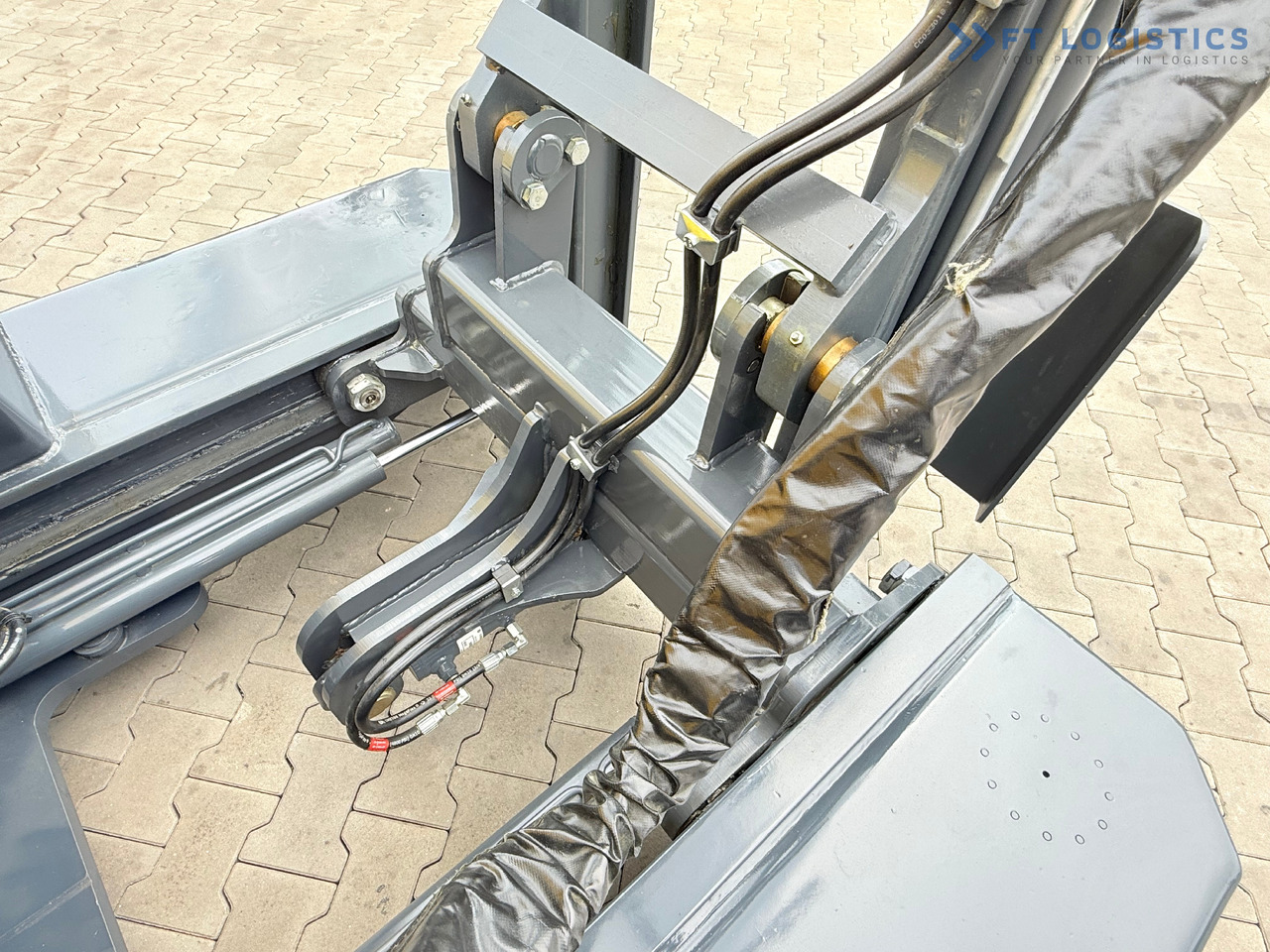Leasing of COMBILIFT MR / ELECTRIC / TRIPLEX – 6000MM / FULL FREE LIFT / WIDE POSITIONER / FORK SIDESHIFT / ONLY 1400 HOURS / LIKE NEW COMBILIFT MR / ELECTRIC / TRIPLEX – 6000MM / FULL FREE LIFT / WIDE POSITIONER / FORK SIDESHIFT / ONLY 1400 HOURS / LIKE NEW: picture 42