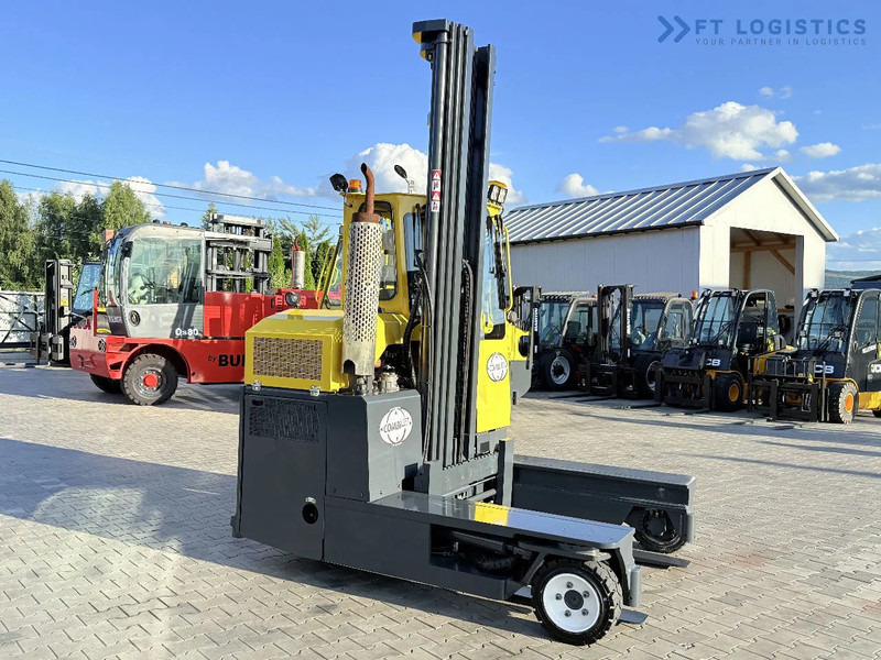 Combilift C3000 / GAS / TRIPLEX – 7600MM / FORK POSITIONER / FREE LIFT / FULL HEATED CABIN / ONLY 7868H / Wide range of four-way and side- - 4-way reach truck: picture 5 Combilift C3000 / GAS / TRIPLEX – 7600MM / FORK POSITIONER / FREE LIFT / FULL HEATED CABIN / ONLY 7868H / Wide range of four-way and side- - 4-way reach truck: picture 5