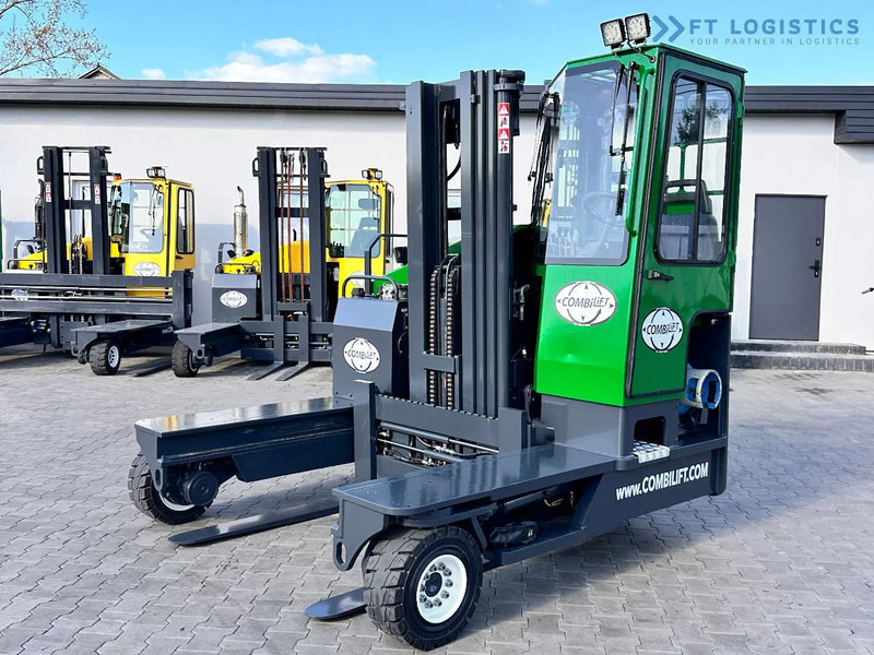 Combilift C4000 / TRIPLEX / 4900MM / LPG / FREE LIFT / FORK SHIFT / LIKE NEW C4000 / TRIPLEX / 4900MM / LPG / FREE LIFT / FORK SHIFT / LIK - 4-way reach truck: picture 3 Combilift C4000 / TRIPLEX / 4900MM / LPG / FREE LIFT / FORK SHIFT / LIKE NEW C4000 / TRIPLEX / 4900MM / LPG / FREE LIFT / FORK SHIFT / LIK - 4-way reach truck: picture 3