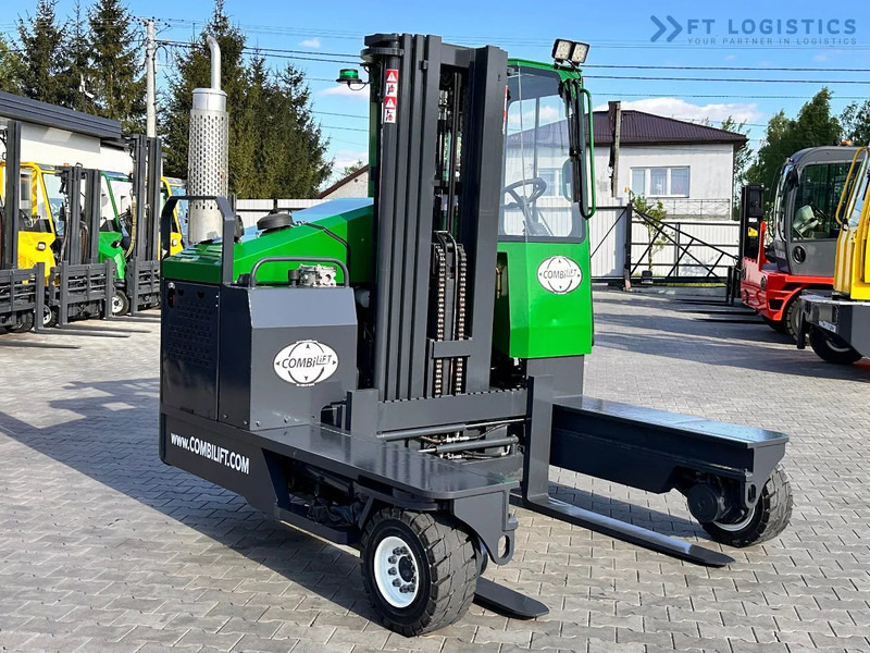 Combilift C4000 / TRIPLEX / 4900MM / LPG / FREE LIFT / FORK SHIFT / LIKE NEW C4000 / TRIPLEX / 4900MM / LPG / FREE LIFT / FORK SHIFT / LIK - 4-way reach truck: picture 4 Combilift C4000 / TRIPLEX / 4900MM / LPG / FREE LIFT / FORK SHIFT / LIKE NEW C4000 / TRIPLEX / 4900MM / LPG / FREE LIFT / FORK SHIFT / LIK - 4-way reach truck: picture 4