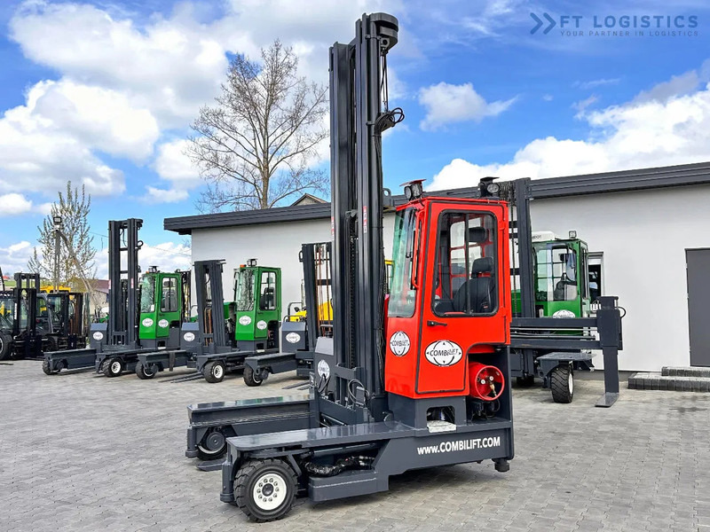 Combilift C4000 / TRIPLEX / 9300MM / FREE LIFT / POSITIONER / LPG / CABIN C4000 / TRIPLEX / 9300MM / FREE LIFT / POSITIONER / LPG / CABIN - 4-way reach truck: picture 3 Combilift C4000 / TRIPLEX / 9300MM / FREE LIFT / POSITIONER / LPG / CABIN C4000 / TRIPLEX / 9300MM / FREE LIFT / POSITIONER / LPG / CABIN - 4-way reach truck: picture 3