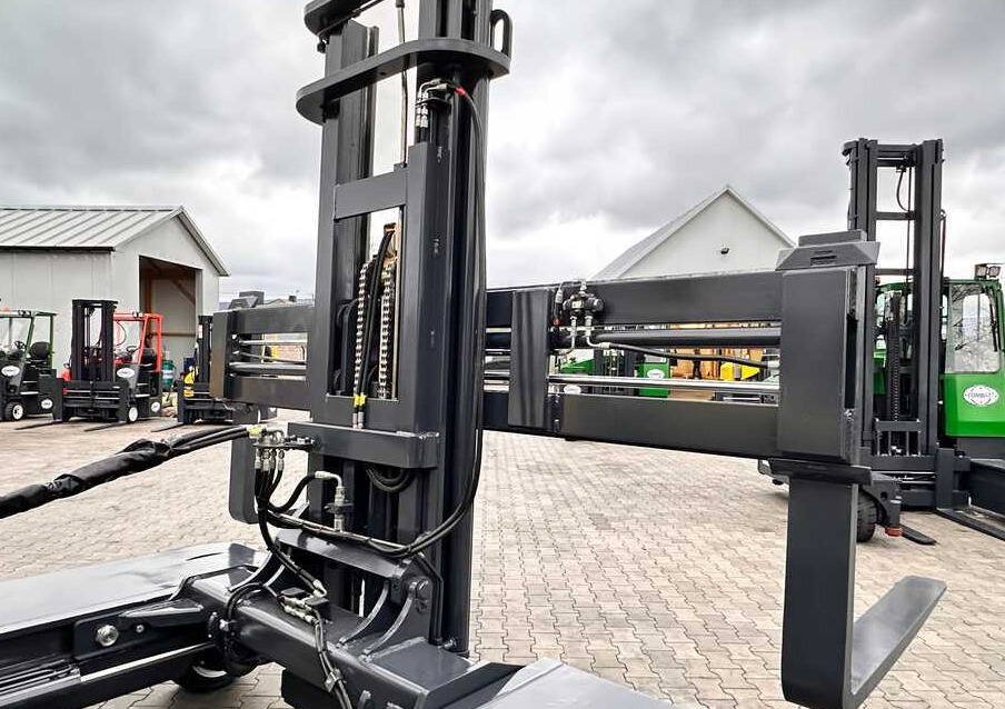 Leasing of  Combilift C4500 / DUPLEX / 4050MM / DIESEL / WIDE POSITIONER / FREE LIFT / SIDESHIFT / LIKE NEW Combilift C4500 / DUPLEX / 4050MM / DIESEL / WIDE POSITIONER / FREE LIFT / SIDESHIFT / LIKE NEW: picture 23