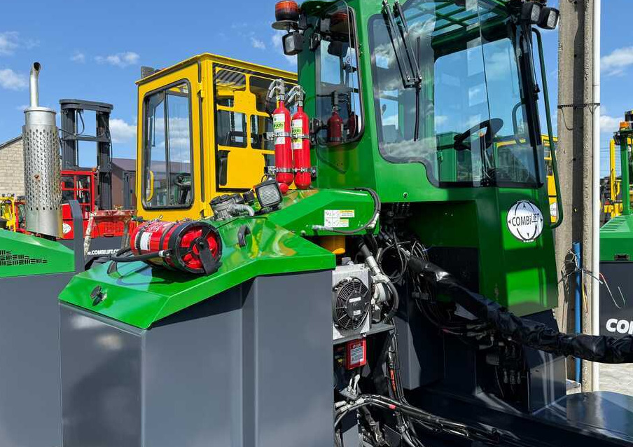 Leasing of  Combilift C5000E / ELECTRIC / TRIPLEX 8300MM / FULL FREE LIFT / WIDE POSITIONER / FORK SIDESHIFT / BATTERY LIKE NEW Combilift C5000E / ELECTRIC / TRIPLEX 8300MM / FULL FREE LIFT / WIDE POSITIONER / FORK SIDESHIFT / BATTERY LIKE NEW: picture 19