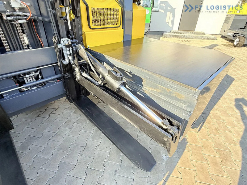 Combilift C6000SR / DUPLEX / 4200MM / LOAD CLAMP ON FORKS / FREE LIFT / DIESEL / POSITIONER / NEW TIRES / LIKE NEW / Wide range of four-wa - 4-way reach truck: picture 5 Combilift C6000SR / DUPLEX / 4200MM / LOAD CLAMP ON FORKS / FREE LIFT / DIESEL / POSITIONER / NEW TIRES / LIKE NEW / Wide range of four-wa - 4-way reach truck: picture 5