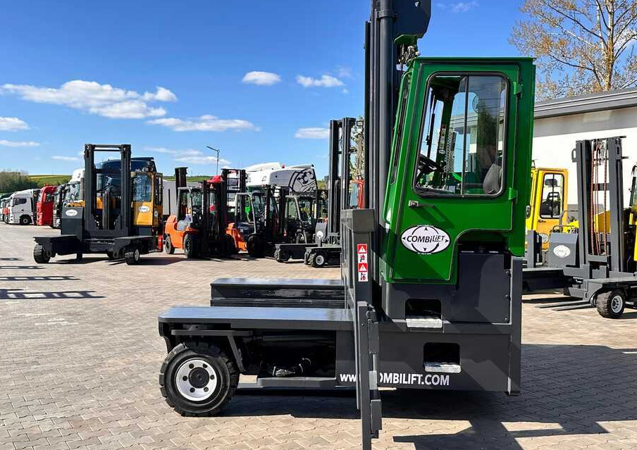Combilift C8000 / DIESEL / 4600MM / DUPLEX / POSITIONER 5000MM / KUBOTA / EXCELLENT CONDITION - 4-way reach truck: picture 2 Combilift C8000 / DIESEL / 4600MM / DUPLEX / POSITIONER 5000MM / KUBOTA / EXCELLENT CONDITION - 4-way reach truck: picture 2
