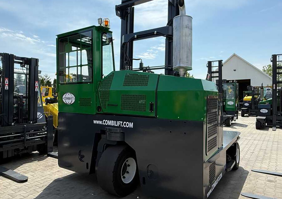 Combilift C8000 / GAS / DUPLEX / 2019 / FORK POSITIONER / NEW TIRES / LIKE-NEW - 4-way reach truck: picture 3 Combilift C8000 / GAS / DUPLEX / 2019 / FORK POSITIONER / NEW TIRES / LIKE-NEW - 4-way reach truck: picture 3
