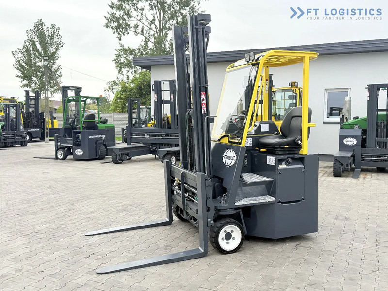 Combilift CB2500 / DUPLEX / 4100MM / DIESEL / FREE LIFT / FORK POSITIONER / SIDE SHIFT / LIKE NEW / Wide range of four-way and side loader - 4-way reach truck: picture 2 Combilift CB2500 / DUPLEX / 4100MM / DIESEL / FREE LIFT / FORK POSITIONER / SIDE SHIFT / LIKE NEW / Wide range of four-way and side loader - 4-way reach truck: picture 2