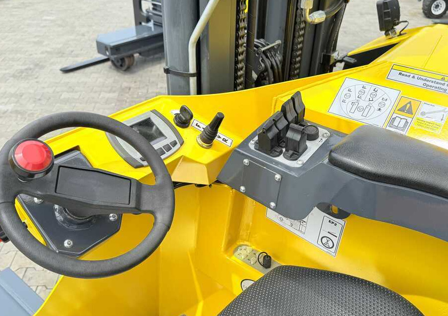 4-way reach truck Combilift MR / ELECTRIC / TRIPLEX – 6000MM / FULL FREE LIFT / WIDE POSITIONER / FORK SIDESHIFT / ONLY 1400 HOURS / LIKE NEW: picture 14