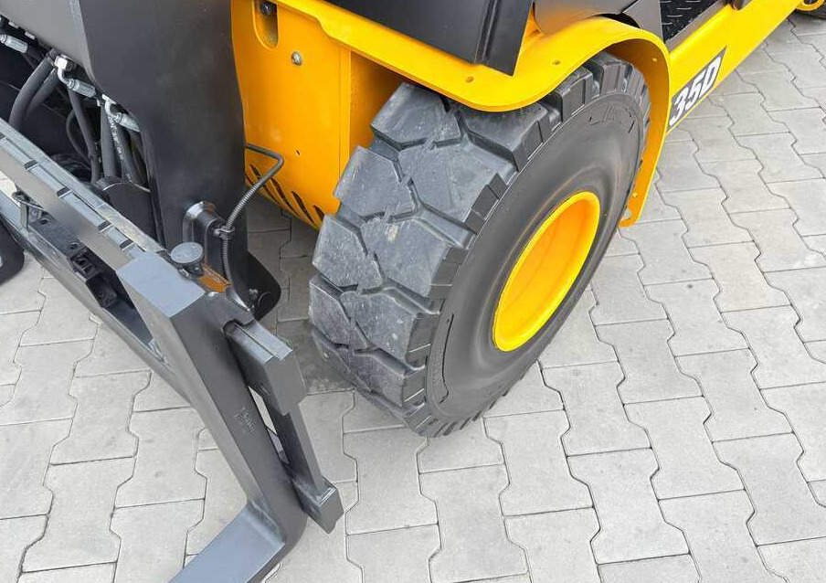 JCB TLT35D / DIESEL / CAB / NEW TYRES / 4450MM / TELESCOPIC – EXCELLENT CONDITION - Telescopic handler: picture 4 JCB TLT35D / DIESEL / CAB / NEW TYRES / 4450MM / TELESCOPIC – EXCELLENT CONDITION - Telescopic handler: picture 4