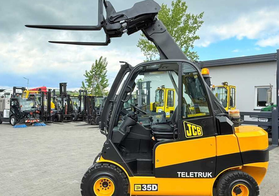 Leasing of  JCB TLT35D / DIESEL / CAB / NEW TYRES / 4450MM / TELESCOPIC – EXCELLENT CONDITION JCB TLT35D / DIESEL / CAB / NEW TYRES / 4450MM / TELESCOPIC – EXCELLENT CONDITION: picture 22