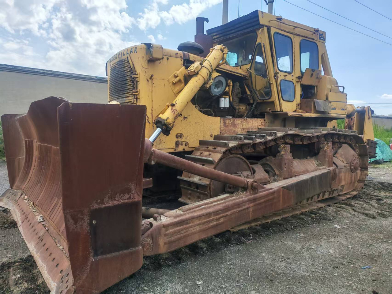 CATERPILLAR D9H - Bulldozer: picture 1 CATERPILLAR D9H - Bulldozer: picture 1
