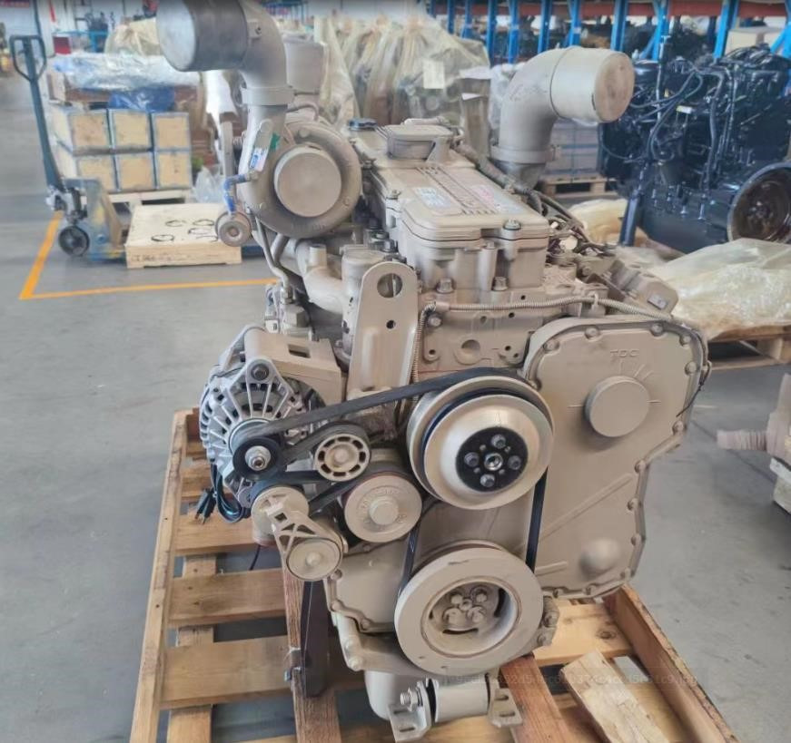 CUMMINS QSC8.3 - Engine for Excavator: picture 1 CUMMINS QSC8.3 - Engine for Excavator: picture 1