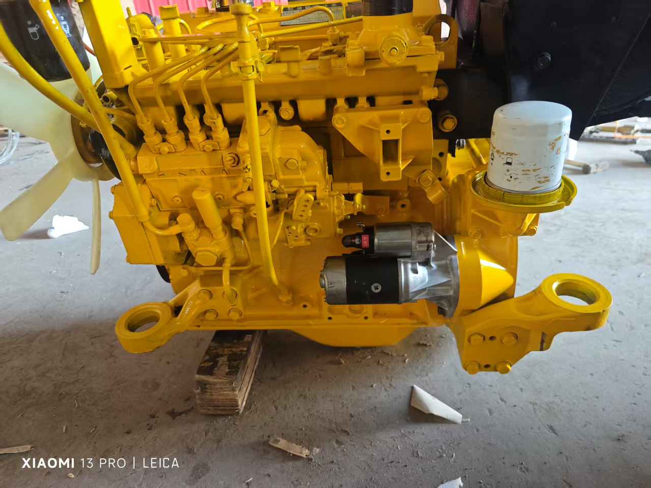 KOMATSU 4D95LE-3 - Engine for Excavator: picture 2 KOMATSU 4D95LE-3 - Engine for Excavator: picture 2
