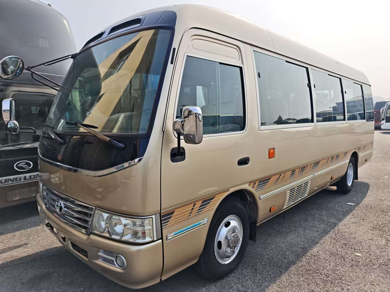 TOYOTA COASTER 23 seats - Coach: picture 2 TOYOTA COASTER 23 seats - Coach: picture 2