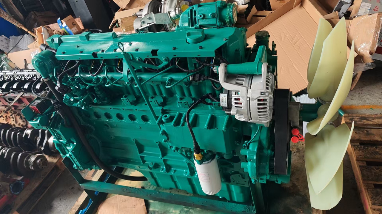 VOLVO D7E - Engine for Excavator: picture 1 VOLVO D7E - Engine for Excavator: picture 1