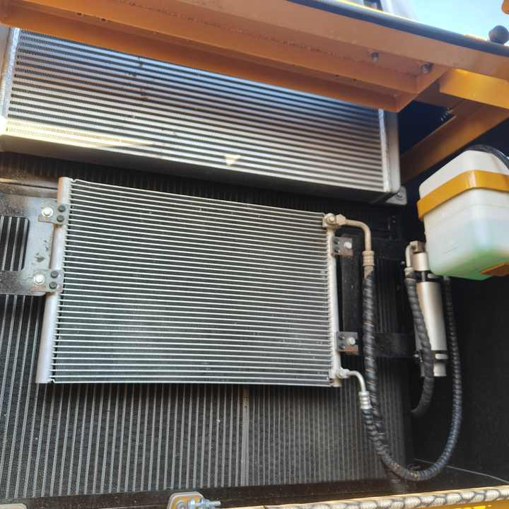 90% New SANY 365H Used Excavator Mining Construction Excavators, Strong Power, Low Price, and Very Good Quality - Crawler excavator: picture 3 90% New SANY 365H Used Excavator Mining Construction Excavators, Strong Power, Low Price, and Very Good Quality - Crawler excavator: picture 3