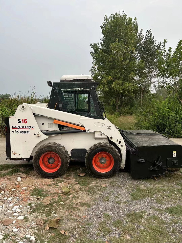 BOBCAT used skidsteer wheel Bobcat S18 High Quality - Skid steer loader: picture 1 BOBCAT used skidsteer wheel Bobcat S18 High Quality - Skid steer loader: picture 1