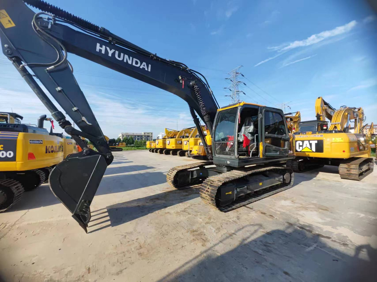 CRAWLER EXCAVATOR Hyundai 210lc-9 Excavator for Mining & Construction - Crawler excavator: picture 4 CRAWLER EXCAVATOR Hyundai 210lc-9 Excavator for Mining & Construction - Crawler excavator: picture 4