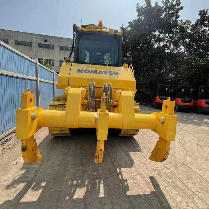 Cheap Price komatsu D65 Bulldozer with Ripper , Original Made Dozer komatsu D65 , komatsu D65p D80p D85p Bulldozer - Bulldozer: picture 5 Cheap Price komatsu D65 Bulldozer with Ripper , Original Made Dozer komatsu D65 , komatsu D65p D80p D85p Bulldozer - Bulldozer: picture 5