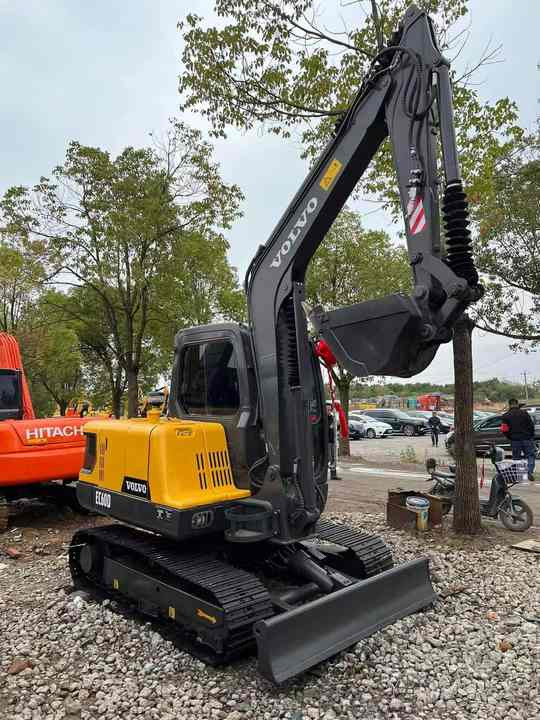 High Quality Used Volvo EC60D Excavator for Sale 6 Ton Compact Machine, Excellent Condition, Ready for Work! - Crawler excavator: picture 4 High Quality Used Volvo EC60D Excavator for Sale 6 Ton Compact Machine, Excellent Condition, Ready for Work! - Crawler excavator: picture 4