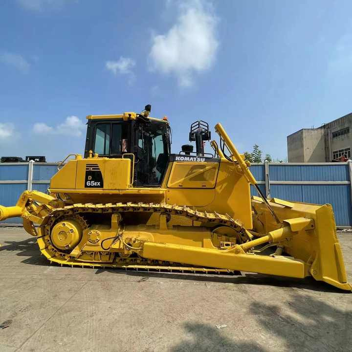 Komatsu D65EX High Efficiency Bulldozer komatsu Engine 180HP Crawler Bulldozer China - Bulldozer: picture 1 Komatsu D65EX High Efficiency Bulldozer komatsu Engine 180HP Crawler Bulldozer China - Bulldozer: picture 1