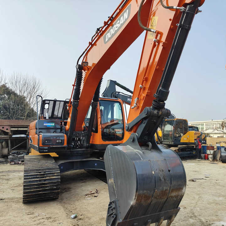 Used Excavator Doosan DX225LC-9 Excavators Mini Equipment Earth Moving Machinery Doosan Digger Excavator for Sale - Crawler excavator: picture 5 Used Excavator Doosan DX225LC-9 Excavators Mini Equipment Earth Moving Machinery Doosan Digger Excavator for Sale - Crawler excavator: picture 5