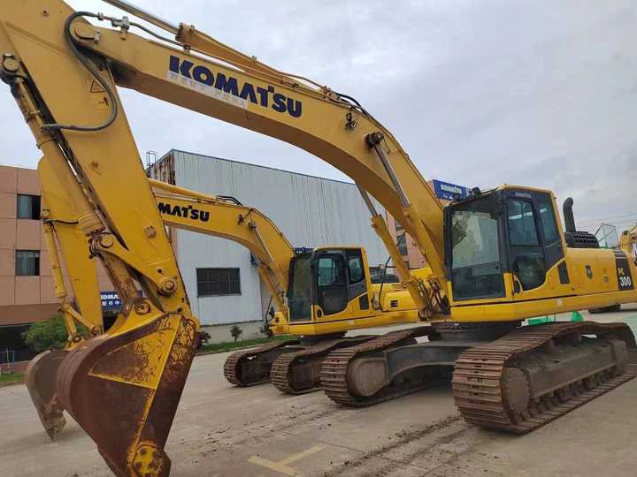 Used Good Quality Japan Original PC300-8 in Good Condition PC300-8 Komatsu - Crawler excavator: picture 4 Used Good Quality Japan Original PC300-8 in Good Condition PC300-8 Komatsu - Crawler excavator: picture 4