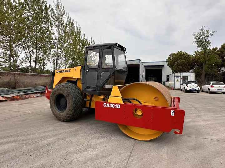 Used Heavy Construction Equipment Dynapac Ca301d Second Hand Road Rollers Used Machine Hot Sale - Compactor: picture 3 Used Heavy Construction Equipment Dynapac Ca301d Second Hand Road Rollers Used Machine Hot Sale - Compactor: picture 3