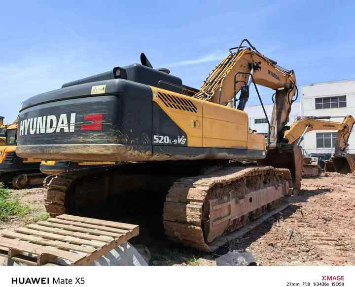 Used Original hyundai 520-9lvs Original Paint Korea Brand Used Excavator Hot Sale 485lvs 210-9 220-9 225 305 50t 40t 30t 20t - Crawler excavator: picture 4 Used Original hyundai 520-9lvs Original Paint Korea Brand Used Excavator Hot Sale 485lvs 210-9 220-9 225 305 50t 40t 30t 20t - Crawler excavator: picture 4