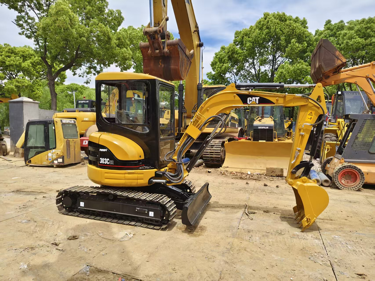 CATERPILLAR 303CR - Mini excavator: picture 3 CATERPILLAR 303CR - Mini excavator: picture 3