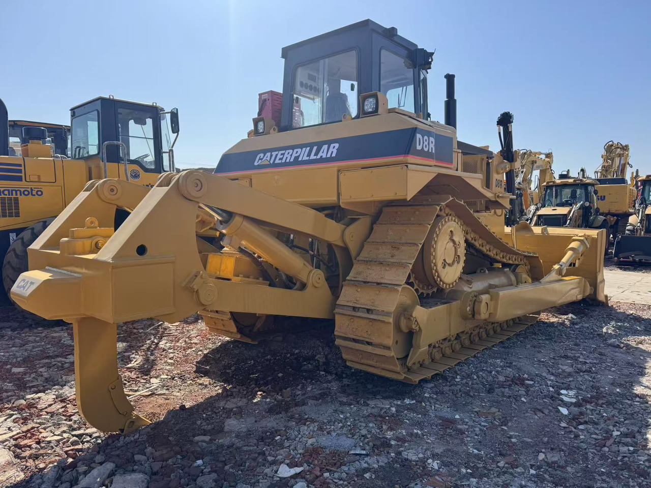 CATERPILLAR D8R - Bulldozer: picture 4 CATERPILLAR D8R - Bulldozer: picture 4