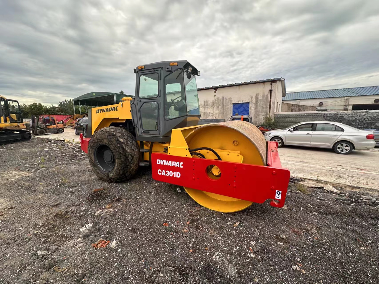 DYNAPAC CA301D - Road roller: picture 3 DYNAPAC CA301D - Road roller: picture 3