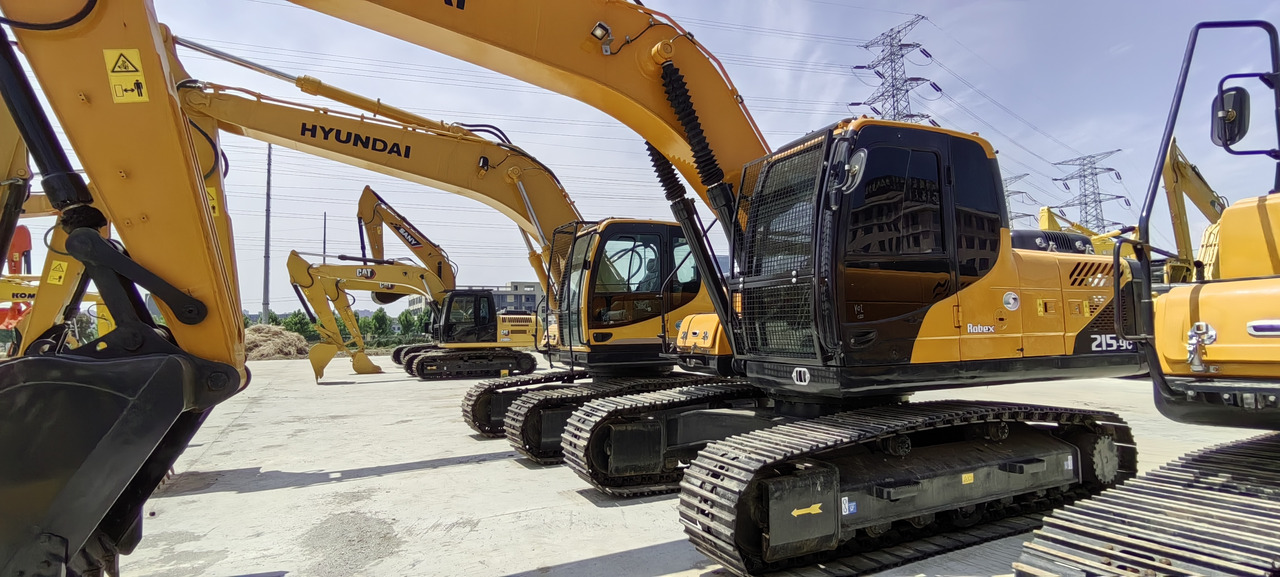 HYUNDAI R215-9T - Crawler excavator: picture 1 HYUNDAI R215-9T - Crawler excavator: picture 1