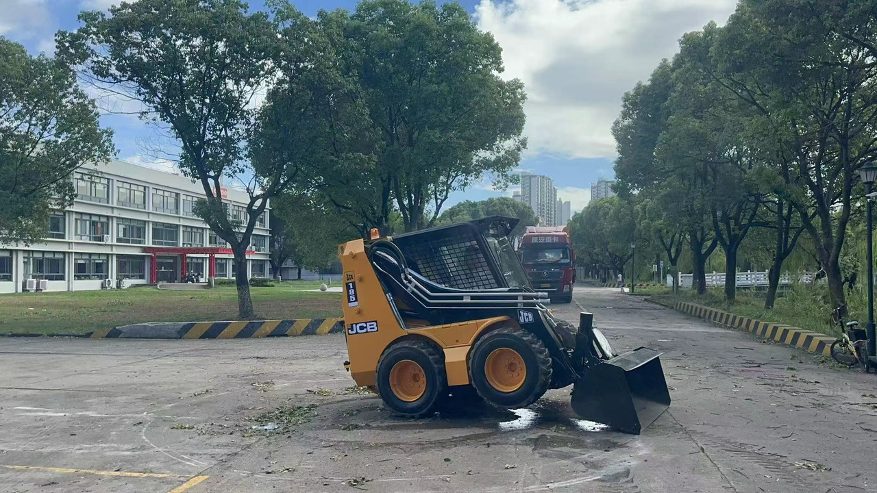JCB JCB 185 - Skid steer loader: picture 2 JCB JCB 185 - Skid steer loader: picture 2